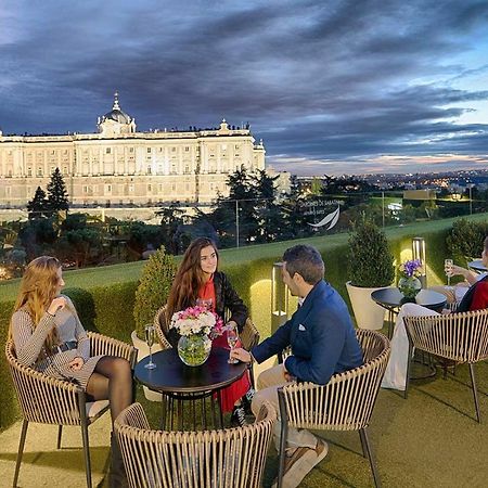 Apartosuites Jardines De Sabatini Madrid Bagian luar foto